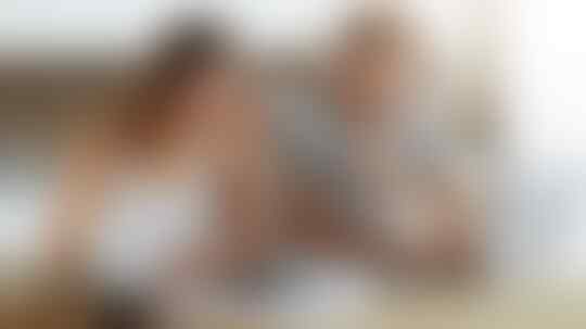Perlu atau Tidak: Pasang Standar Gaji Saat Cari Jodoh?