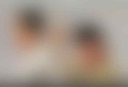 Prabowo Posting Foto, Serius Menyimak Presiden Jokowi Sambil Duduk di Saung Kayu