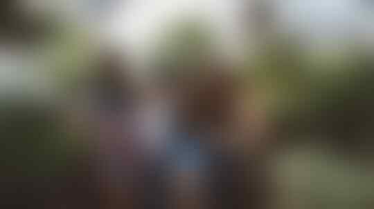 Kenapa Sih, Penting Mengelilingi Diri dengan Orang-Orang Positif?