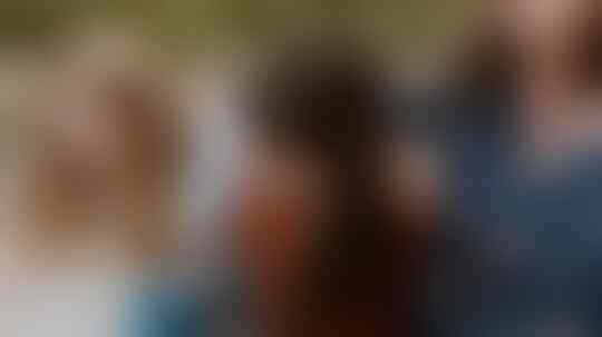 Kenapa Sih, Penting Mengelilingi Diri dengan Orang-Orang Positif?