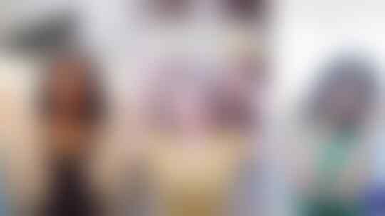 Sikut Challenge Viral Lagi, Cewek "Tepos" Insecure Lagi. Bibit Rasis Gak Sih?