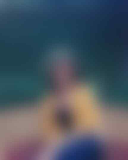 Cewek Ini Viral karena Punya Foto KTP Glowing, Ini 10 Potret Sosoknya