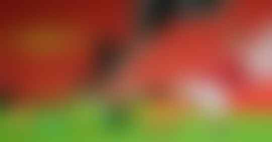 Akhirnya, Old Trafford Milik Manchester United Lagi... dan Lewat Penalti