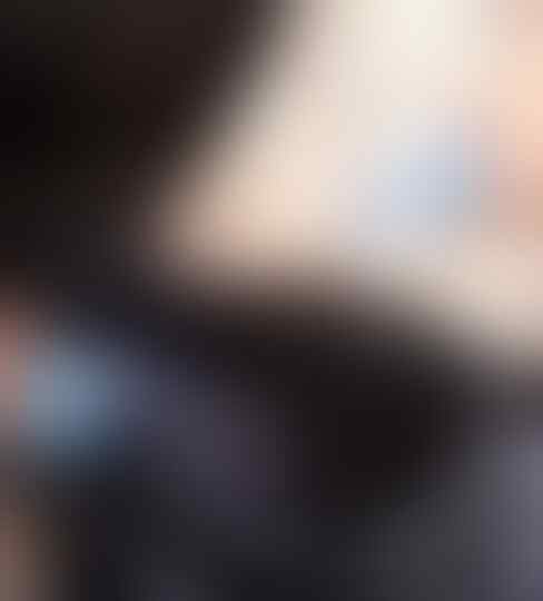Absurd! Para Pemuda Ini Bikin Minuman Es di Bagasi Motor, Seger tapi Kok Gitu?