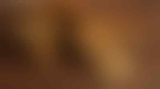 Jangan Asal Cuci Sisirmu Sist! Ini Cara Bersihkan Sisir yang Tepat Sesuai Jenisnya