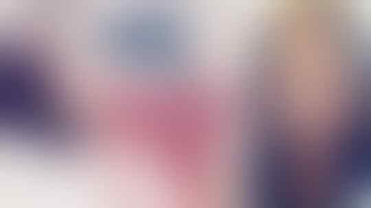 Jual Beli Mahal CD Bekas Artis dan Selebgram, Fetish atau Keanehan? Ini Bahayanya!