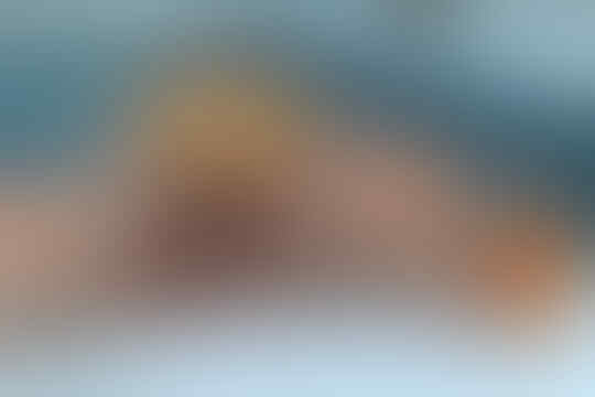 Orang Cenderung Julid dengan Ibu Dibandingkan Ayah di Tempat Umum