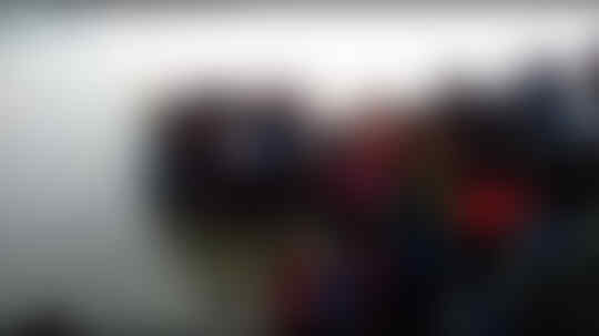 Bertaruh Banyak Nyawa Di Angkutan Umum: Kereta Api Atau Kereta Manusia