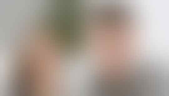 Bucin Bagi Seorang Istri, Salahkah?