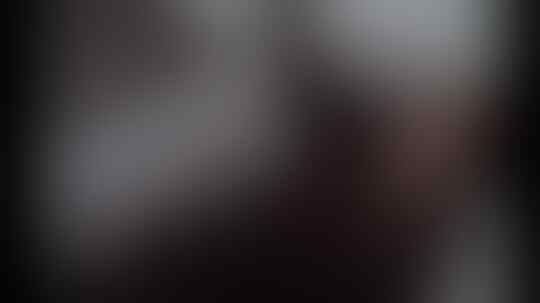 10 LAGU ISYANA SARASVATI YANG BERKELAS