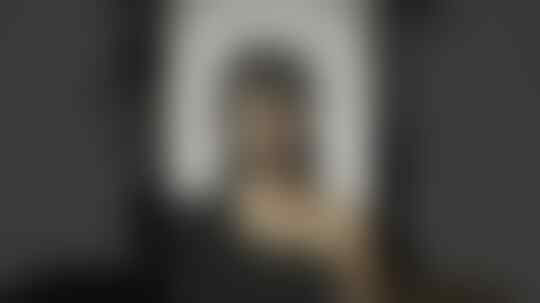 10 LAGU ISYANA SARASVATI YANG BERKELAS