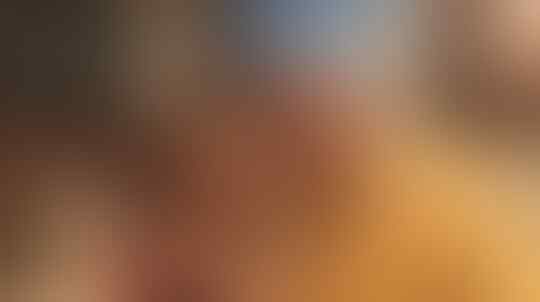 Semakin Segar, Sarah Azhari Si SEKSI Paling 'CETAR' Di Era 90-an Yang Awet Muda !