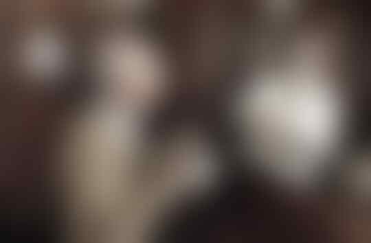 9 Potret Keren yang Menunjukan Apa yang Kamu Lihat Di Depan Cermin Ketika Sudah Tua