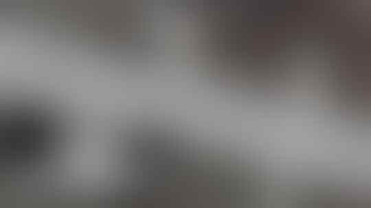 Dua Pangkalan Udara Rusia Diguncang Ledakan, Ukraina Kembali Diguyur Hujan Rudal