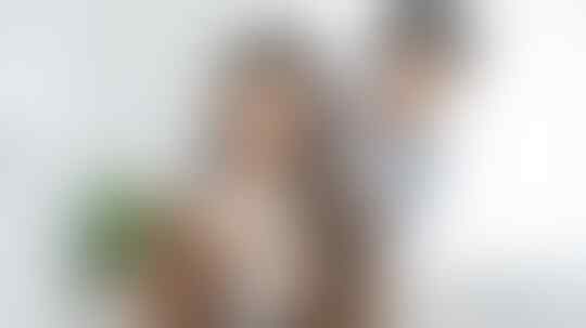 Punya Suami Atau Istri yang Hobi Selingkuh, Apa Sih yang Harus Dilakukan?