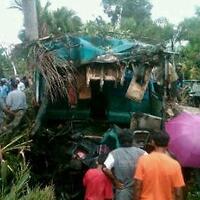 kecelakaan-bis-mahasiswa-undip-di-rempoah-29-meninggal