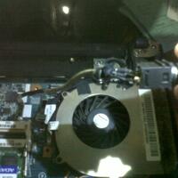 askcolokan-buat-charger-laptop-rusak