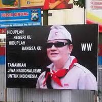 wewe-gombel-tebar-gombal-baliho-narsis-wishnu-wardhana