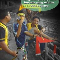 master-sotosop-masuk-sini-nieh-ada-yang-nginjek-bendera-indonesia