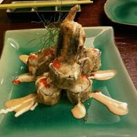 yg-belum-pernah-nyoba-sushi-sekarang-mulai-wajib-coba