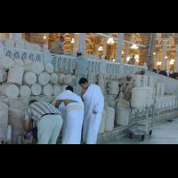 mukjizat-air-zamzam-bikin-pembantu-asal-sri-lanka-masuk-islam