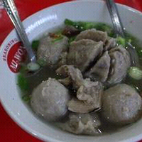 bakso-oplosan-babi-berlabel-halal