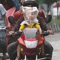 bermacam-bentuk-helm-unik-masa-kini-hanya-untuk-lucu-lucuan