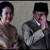 puisi-bj-habibie-untuk-istrinya-ainun