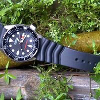 all-about-seiko-divers