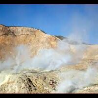 foto-jelajah-kawah-terpopuler-indonesia