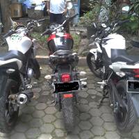 cb-150-r-vs-new-vixion-150-bahas-semuanya-disini