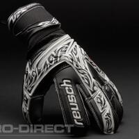 glovers-gloves-lovers---from-gloves-to-brothers