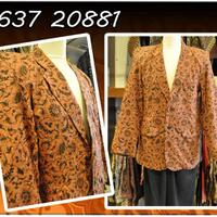 ada-warga-nonton-banjir-jakarta-sambil-narsis