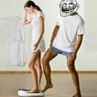 hantu-timbangan-cewek-must-see