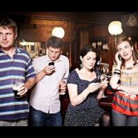 beberapa-type-pengguna-handphone-dan-smartphone-yang-unik-dan-menyebalkan