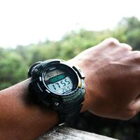 share-jam-tangan-outdoor