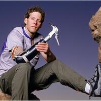 kisah-survivor-orang-orang-yang-berhasil-lolos-dari-bencana-serius