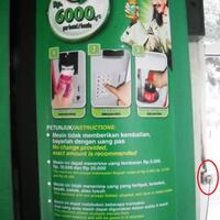 benda-ajaib-di-halte-transjakarta-fail