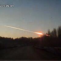 video-meteor-jatuh-di-rusia-disangka-ufo