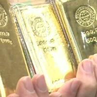 korban-tsunami-dapat-kiriman-emas