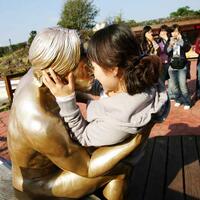 foto-ciuman-terekstrem-di-dunia