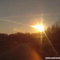 foto-dan-video-meteor-10-ton-hantam-kota-di-rusia