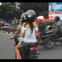 liat-yang-beginian-pas-ujan