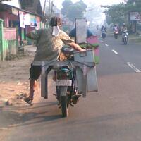 waspadai-ababil-wanita--kaum-urban-saat-mereka-naik-motor