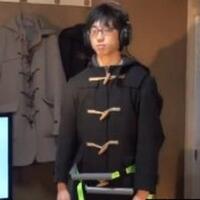 mantel-ajaib-bagi-para-jomblo-membuat-pemakainya-serasa-dipeluk-pacar