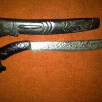 indonesian-weaponry-golok-pedang-badik-mandau-kujang-clurit-tombak-panah-et
