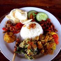 10-makanan-indonesia-favorit-para-bule