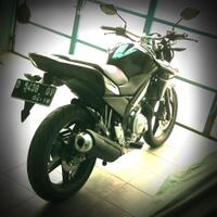 cb-150-r-vs-new-vixion-150-bahas-semuanya-disini