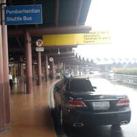 cuek-tni-parkir-sembarangan-satpam-bandara-quotdipelototin-sudah-ngeriquot