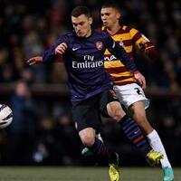 gooners-disini--napoli-dikabarkan-ingin-mendatangkan-vermaelen